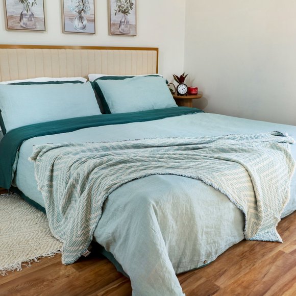 Sweet Palms-100% French Linen European Style Duvet Cover Set (Green, Queen Size) - Picture 4 of 9